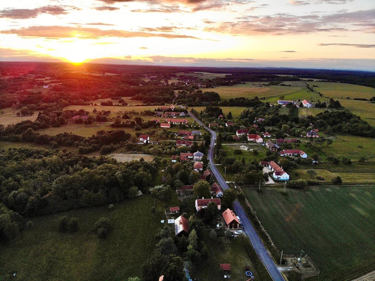 Boronaház Fogadó Szalafő Exterior foto